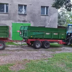 Czy na kat C można jeździć ciągnikiem z przyczepą? Sprawdź przepisy!