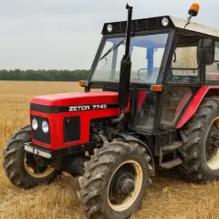 Czerwony Zetor 7745 na polu. Poznaj zetor 7745 dane techniczne tego niezawodnego ciągnika.