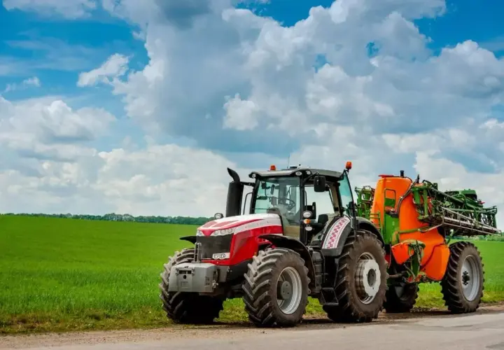 Jaki ciągnik 150 KM wybrać? Porównanie modeli i ich zalety