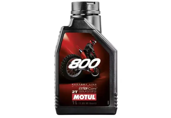 MOTUL 800 2T Road Racing - najlepszy olej do silników dwusuwowych