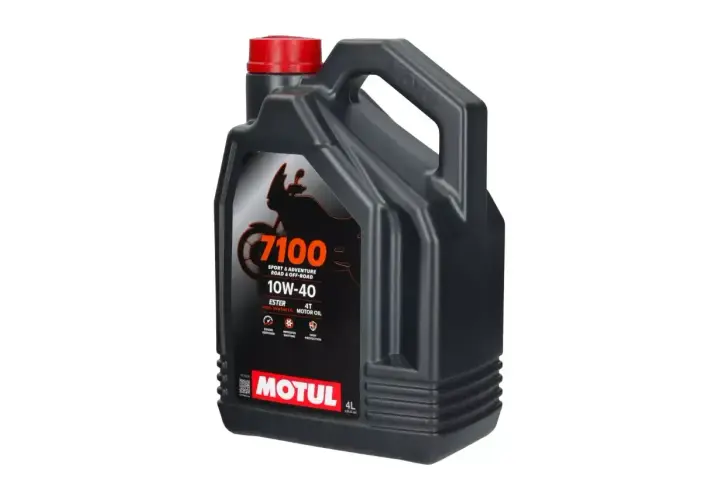 Czarny kanister z olejem Motul 7100 10W-40. Porównanie z Motul 5100.