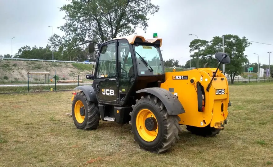 JCB 531-70 - Czy to ładowarka dla Twojego gospodarstwa?