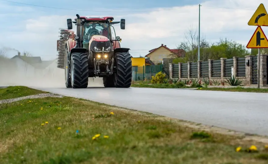Ile kosztuje badanie techniczne ciągnika rolniczego? Nowe stawki 2025
