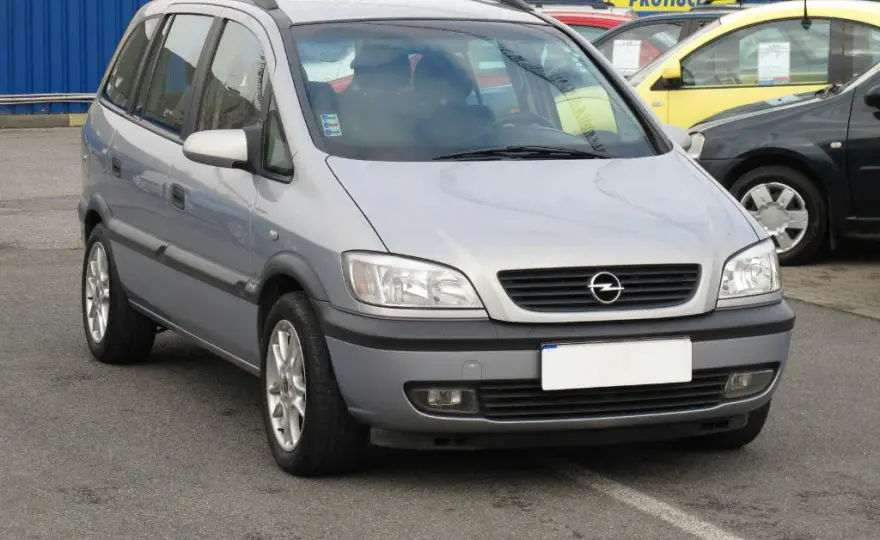 Ile pali Opel Zafira 1.8 benzyna? Sprawdź, co musisz wiedzieć