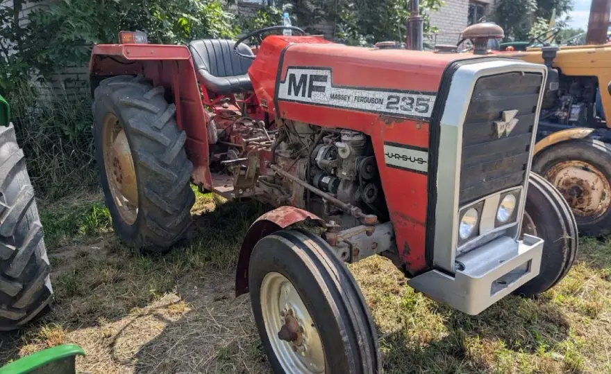 Massey Ferguson 235 - Czy warto kupić? Specyfikacja i porady