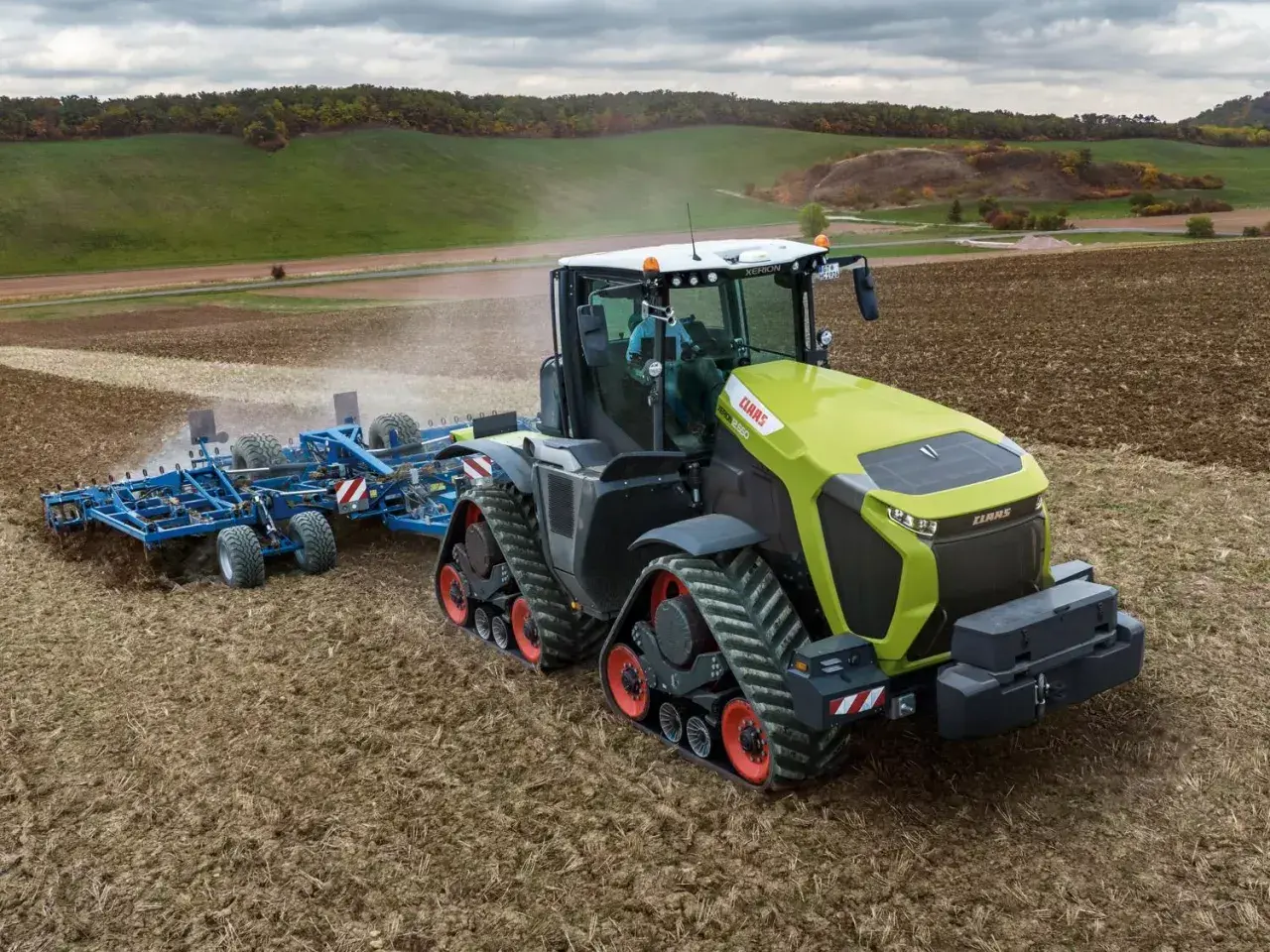 Jaki ciągnik do transportu: wybierz mocny i oszczędny model