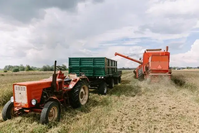 Zdjęcie Jakie ciągniki do 20 tys zł są najlepsze dla małego gospodarstwa?